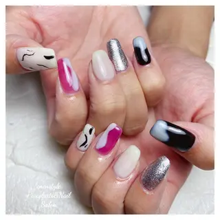 ミディアム ネイル 🐾enen style 🐾のネイルデザイン