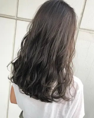 セミロング カラー 若杉 諒のヘアスタイル