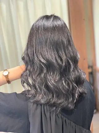 セミロング カラー ハイトーン得意😍 Lumiereのヘアスタイル