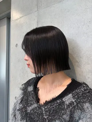 ショート カラー ヘアアレンジ ボブ艶モテカラー🫧 カリンのヘアスタイル
