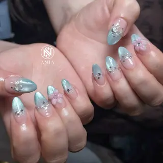 セミロング 🌟AMIA BEAUTY🌟のネイルデザイン