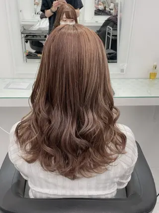 セミロング カラー 透け上品ハイトーン 職人ゆうと🤍のヘアスタイル