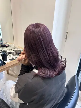カラー miko🪽地毛風/ ハイトーン/レイヤーのヘアスタイル