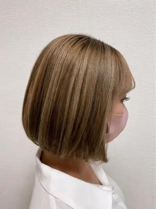 ミディアム ヨゴ アヤカのヘアスタイル