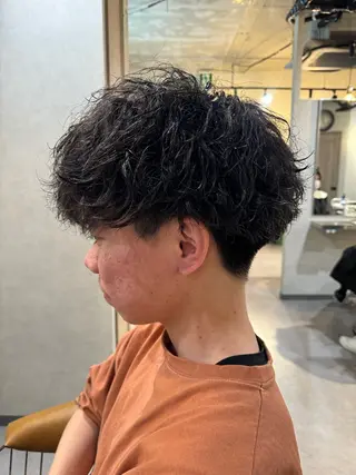 ミディアム パーマ メンズ CHIRU hair salonのヘアスタイル
