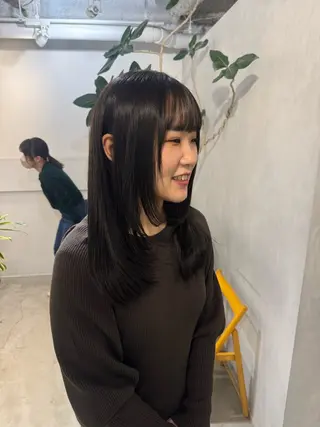 ミディアム 新宿/顔周りカット +レイヤー=しずく♩のヘアスタイル