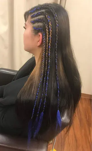 ロング ✨コーンロウ✨ 本田さゃかのヘアスタイル