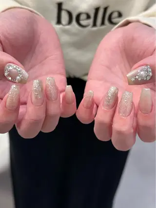 ネイル Ulunà nail salonのネイルデザイン