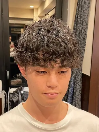 ショート パーマ 長谷川 真那のヘアスタイル