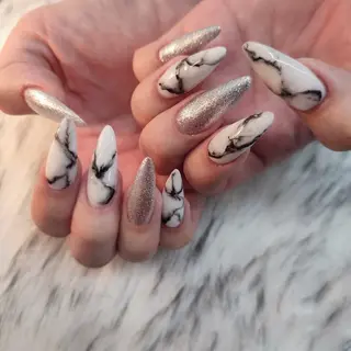 ネイル RUNWAY 　　のネイルデザイン