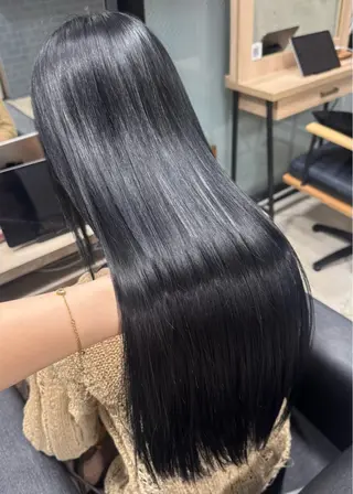ロング カラー misaki🎀 ᩚ カラー/縮毛矯正のヘアスタイル