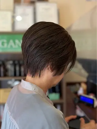 ショート カラー Aphrodite 横手 亜紀のヘアスタイル