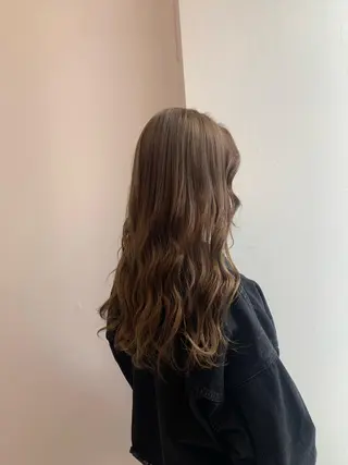セミロング カラー 村山 美空のヘアスタイル