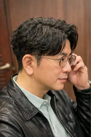 ショート パーマ 深夜23時まで営業 OR BARBERのヘアスタイル