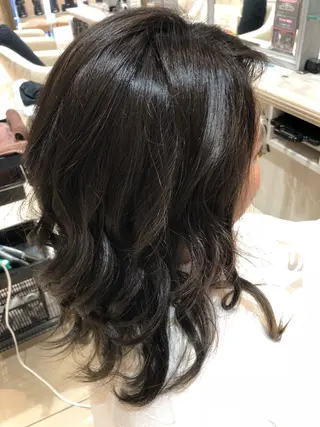 セミロング 似合う髪型見つけます AYAKAのヘアスタイル