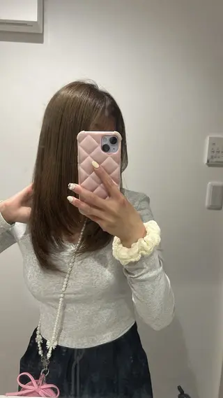 セミロング 山本 夏樹のヘアスタイル