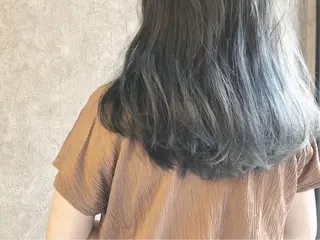 ミディアム カラー 顔周りレイヤーカット ブリーチminamiのヘアスタイル