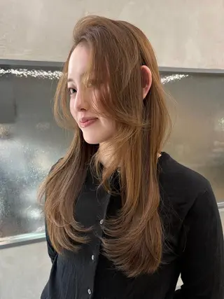 ロング カラー Saki/レイヤー/ 柔らかカラーのヘアスタイル