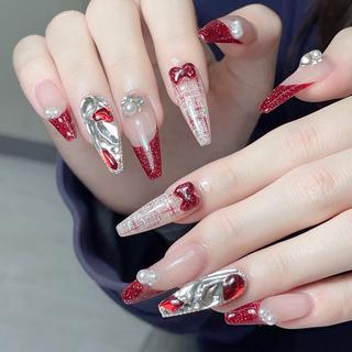 ネイル Queens テイのネイルデザイン