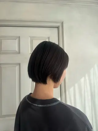 ショート 透明感カラー💜 モテ髪 空陽💙のヘアスタイル