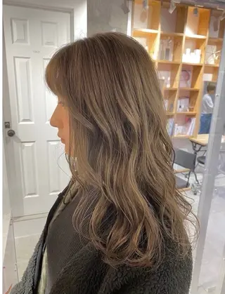 ロング カラー たなか ゆうなのヘアスタイル