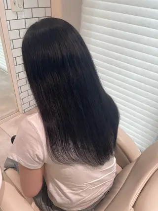 ロング カラー 松井 悠希のヘアスタイル