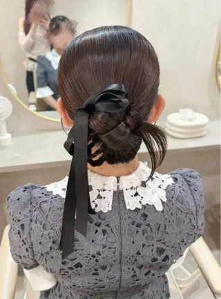 ヘアアレンジ セットサロンCURE 🩵あんみのマツエク・マツパデザイン