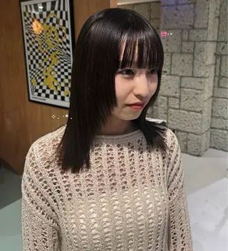 セミロング オト/レイヤー/ Wカラーのヘアスタイル