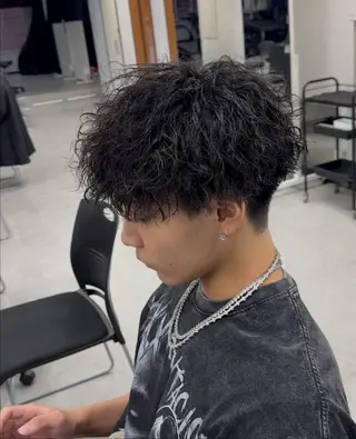 パーマ メンズ ツイスパ/シャドウ MANARUのヘアスタイル