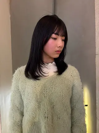 ミディアム 詩音 ／札幌美容師のヘアスタイル