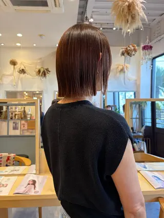 ショート カラー 吉原 由菜のヘアスタイル