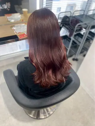 ロング カラー 韓国レイヤー透明感 艶カラー美髪縮毛矯正のヘアスタイル