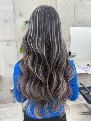 カラー Asami／名古屋／ ハイトーン／デザインのヘアスタイル