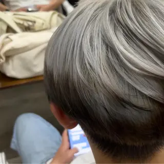 ショート カラー メンズ ハイトーン特化/ ヘアセット/モエノのヘアスタイル