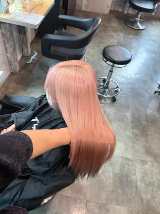 ロング カラー 🧸ハイトーン/ミル クティー🧸のヘアスタイル