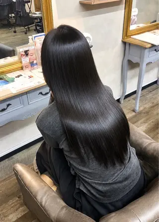 ロング カラー 🫧似合わせ×艶🫧 吉田 陽菜のヘアスタイル