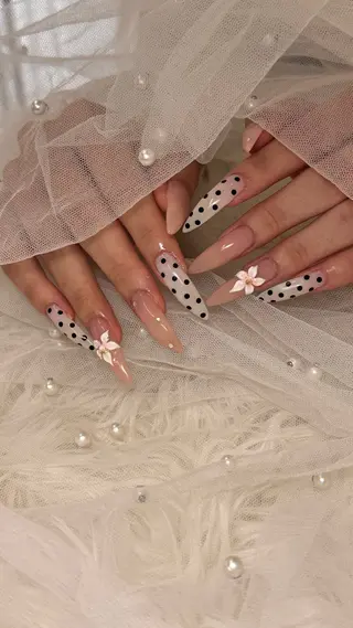 ネイル Allure Yuuのネイルデザイン