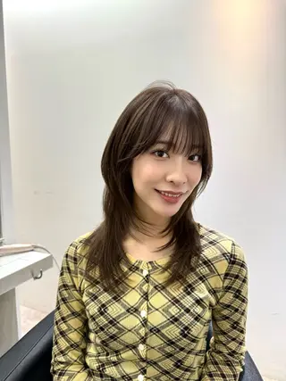 セミロング カラー ミディアムレイヤー 添田晃基のヘアスタイル