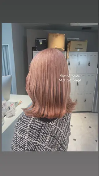 ミディアム カラー 🤍💕ブリーチカラ ーAyaka💕🤍のヘアスタイル
