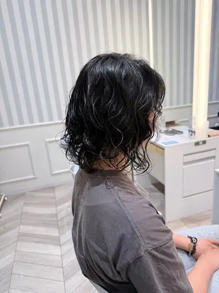 セミロング パーマ 透明感カラー🫧 幕内梨乃亜のヘアスタイル