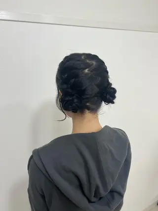 セミロング ヘアアレンジ 大羅 海比のヘアスタイル