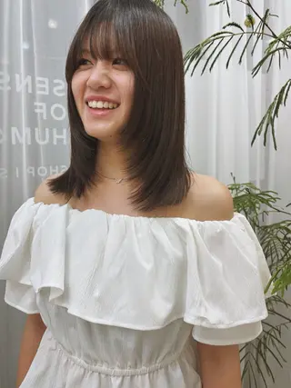 セミロング オカモト ハルカのヘアスタイル