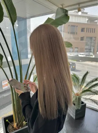 ロング 桝田 友美のヘアスタイル