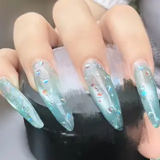 ネイル LAVISH momoneのネイルデザイン