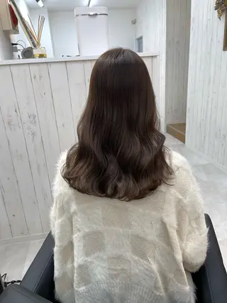 ロング カラー 天野 真依子のヘアスタイル