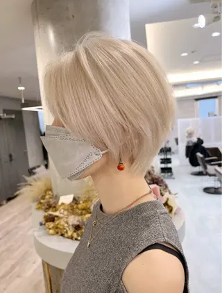 ショート ♡似合わせ ♡ハイトーン♡のヘアスタイル