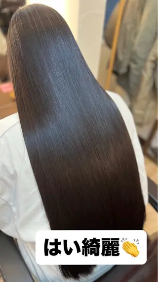ロング 石野 しおりのヘアスタイル