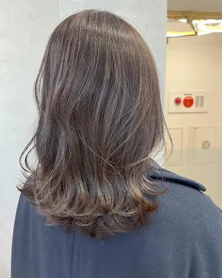ミディアム 透明感カラー│ レイヤーヘア中居美樹のヘアスタイル