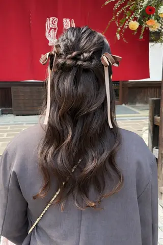 ヘアアレンジ KANA 駐車場ありお子様歓迎のマツエク・マツパデザイン