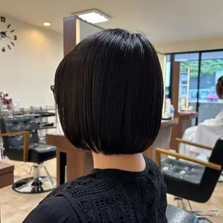 ショート 大知 眞子のヘアスタイル